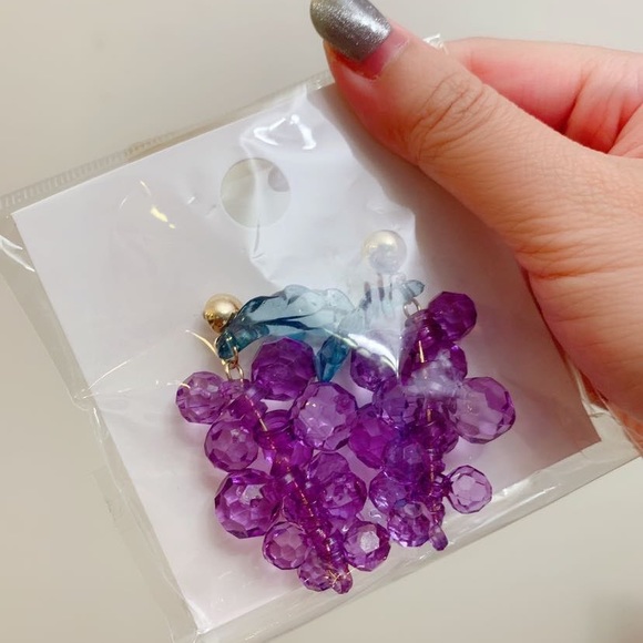 Earrings - Picture 2 of 2